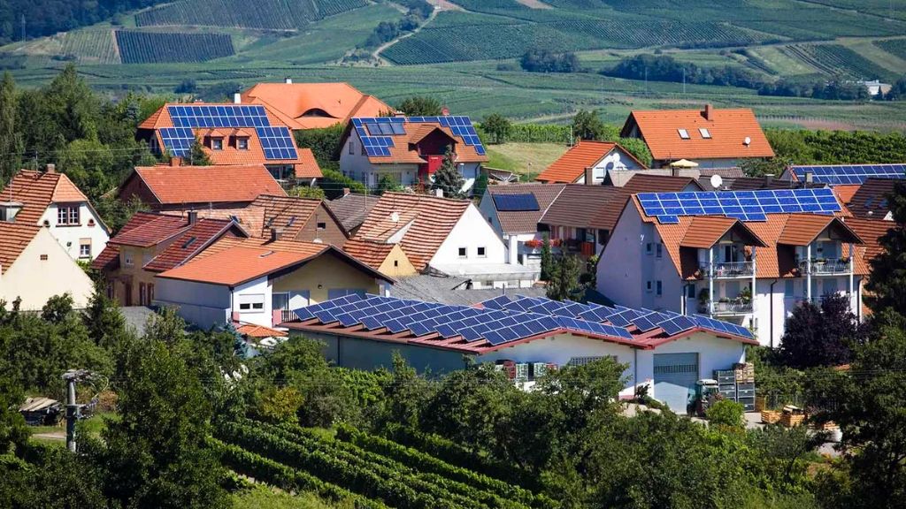Can you run a house completely on solar power?