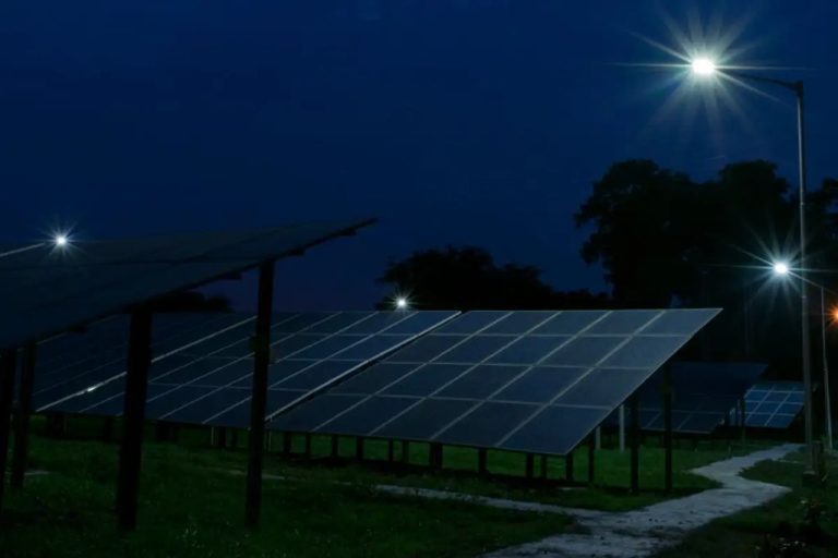 Do Solar Panels Work At Night?