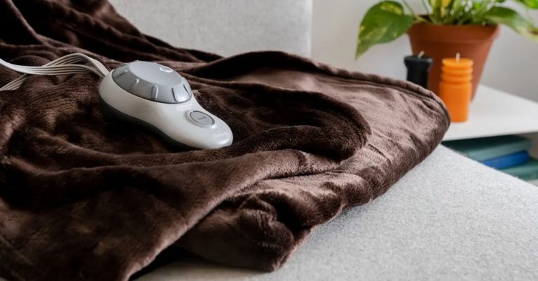 Is It Cheaper To Heat A Room Or Use Electric Blanket?