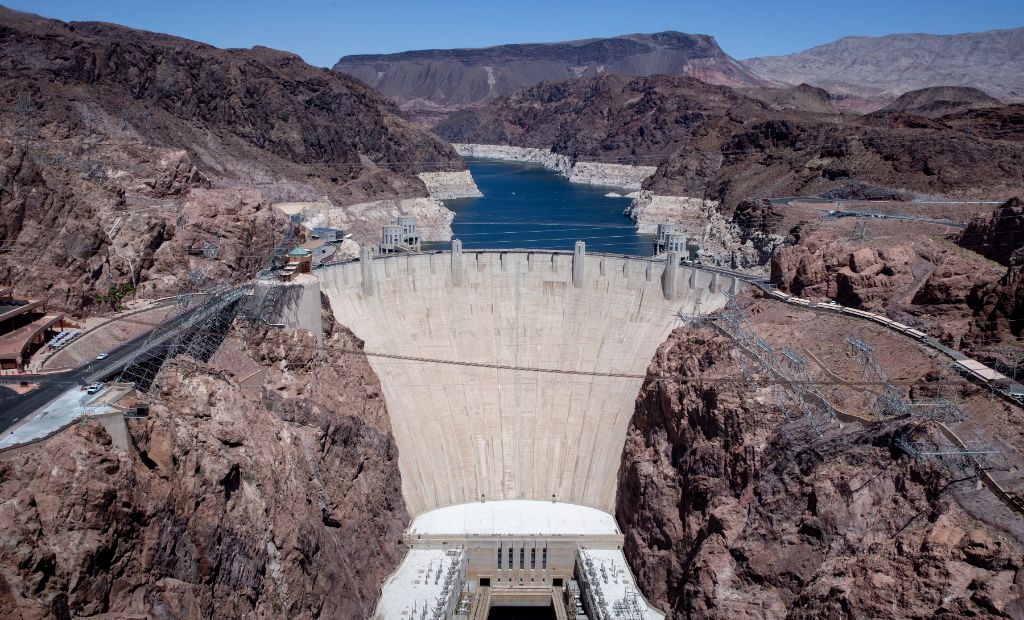 the hot, arid climate presented challenges for curing the hoover dam concrete