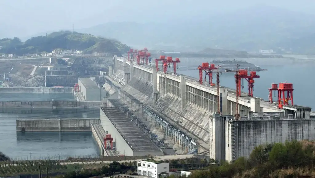 three gorges dam on the yangtze river