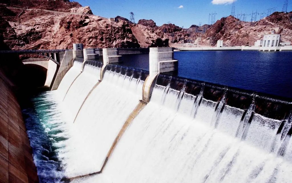 water flowing over the spillways at hoover dam