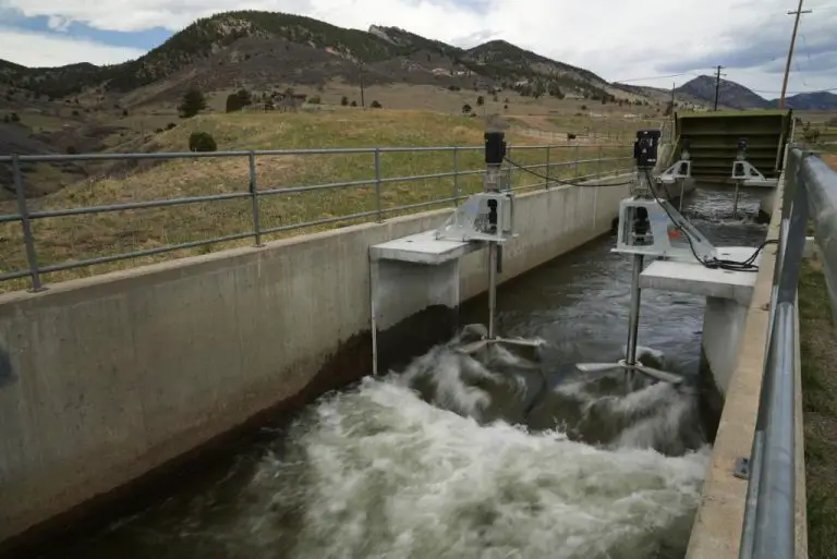 How Do You Turn Running Water Into Electricity?