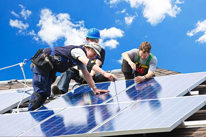 What Are The Job Prospects For Solar Energy Workers?
