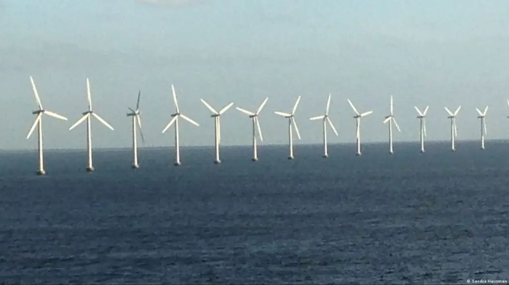 What are the negatives of wind turbines in the ocean?