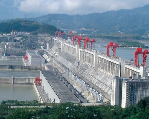 What Type Of Electricity Does The Yangtze Provide?