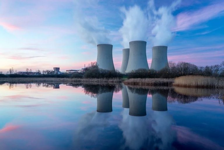 Which Is Better Nuclear Or Renewable Energy?