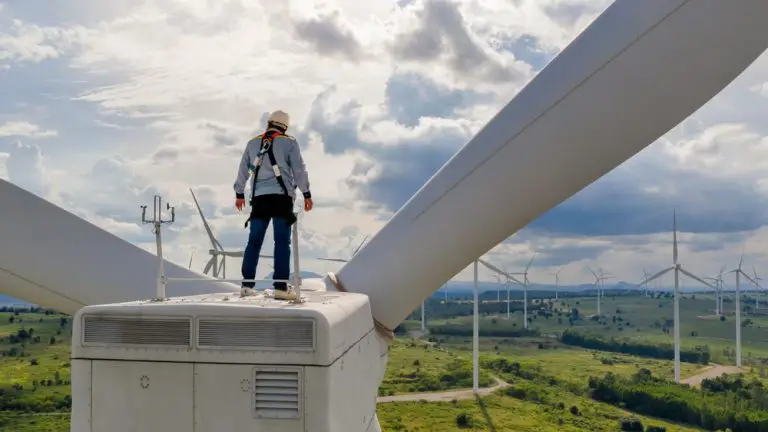 What Is The Salary Of Wind Turbine Technician In India?
