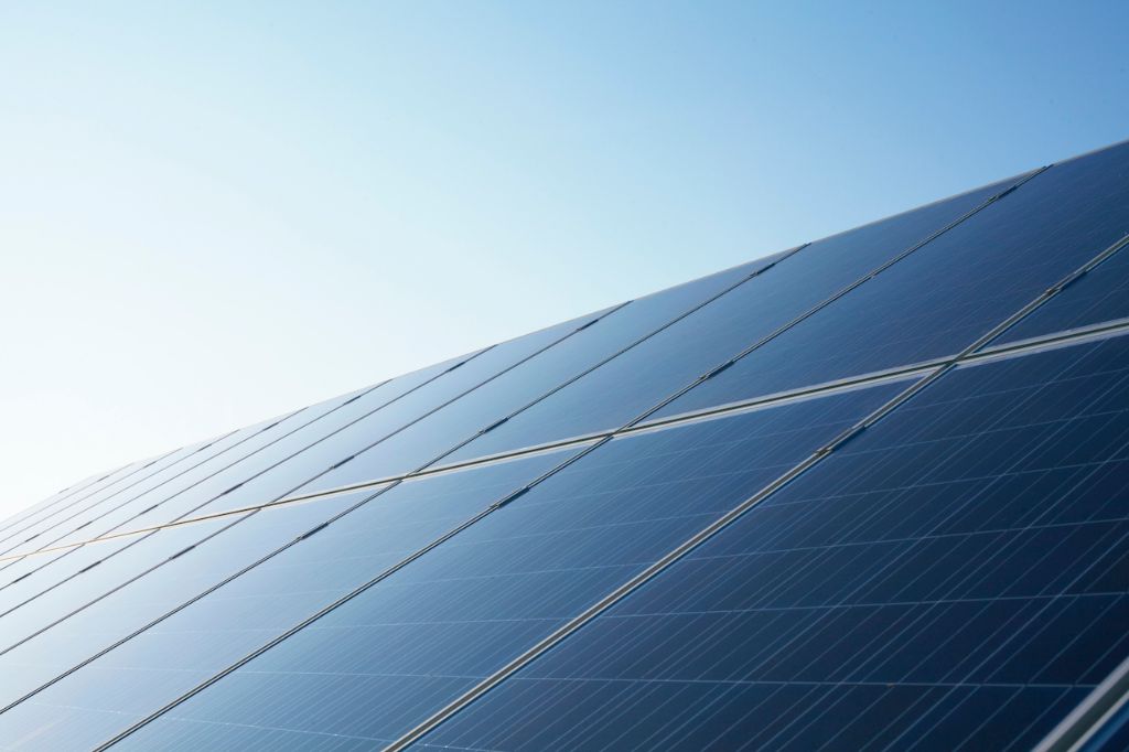 solar panels contain pv cells that convert sunlight into electricity
